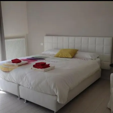 Bed & Breakfast Il Colore Dei Sogni Due Carrare